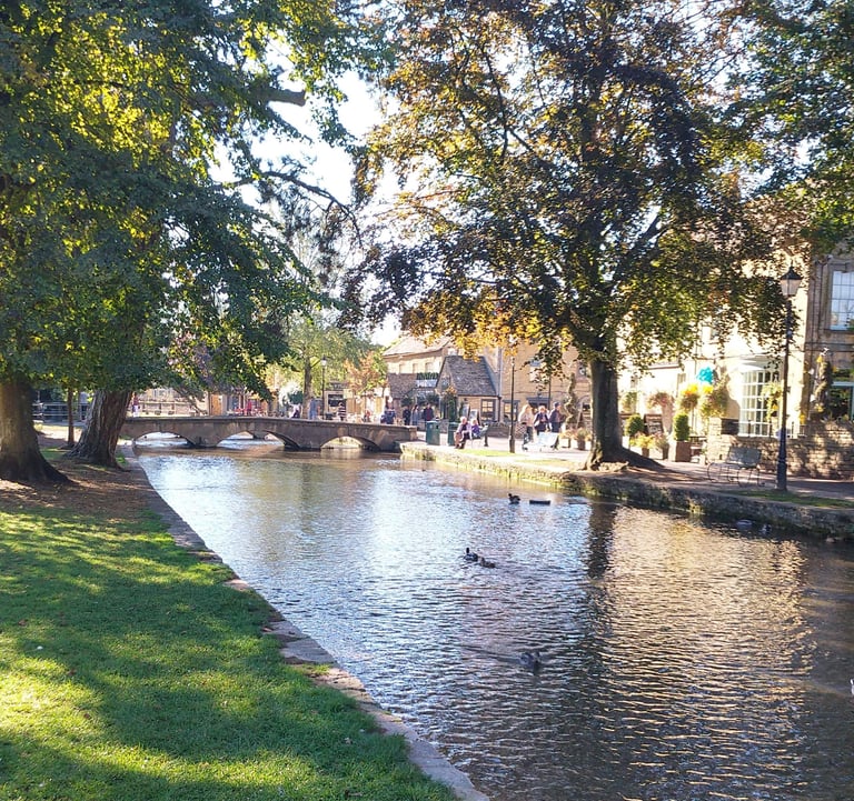 コッツウォルズ観光 Cotswolds Sightseeing village