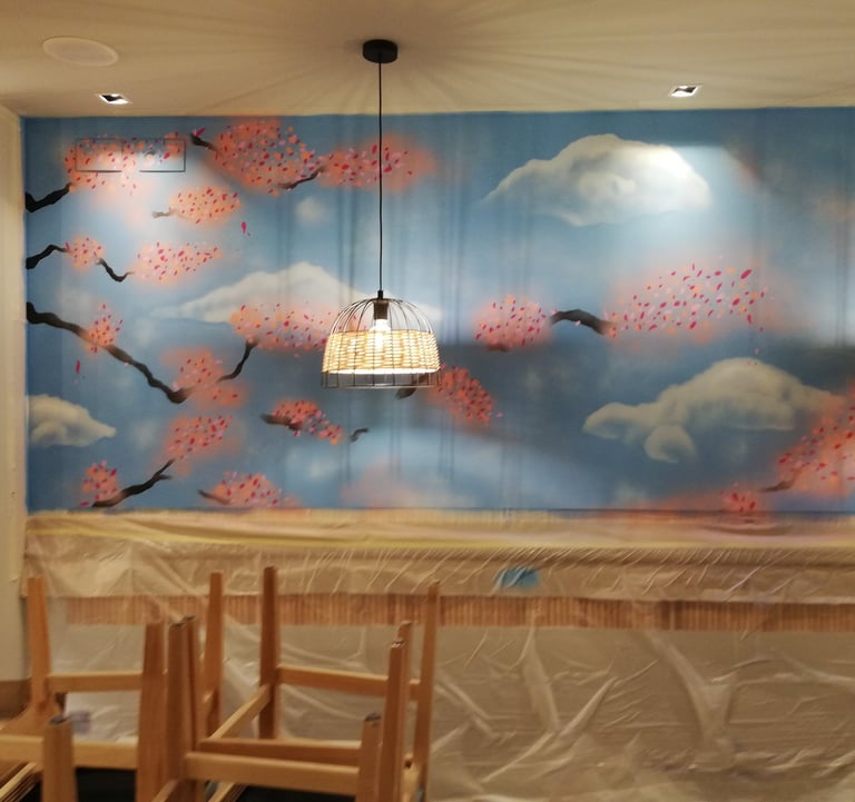 Graffiti mural en Restaurante de sushi, paisaje japonés, spray, street art, muralismo, barcelona