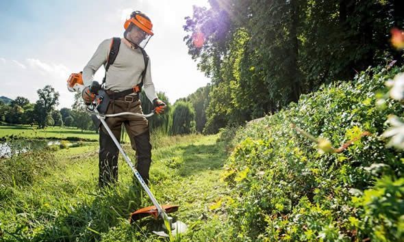Jardinier débroussaillage à Albi dans le Tarn