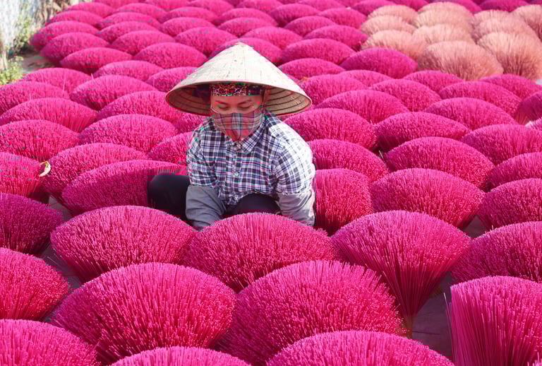 Hanoi Car Rent I WhatsApp: +84949995959