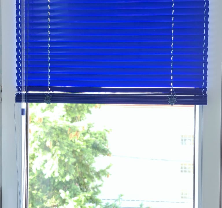 Producator jaluzele orizontale din aluminiu cu lamele de 25 sau 16 mm, Asiroll Livram in toata tara