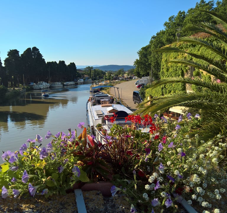 The Port Somail, a breath-taking location close to Domaine Des Lucques