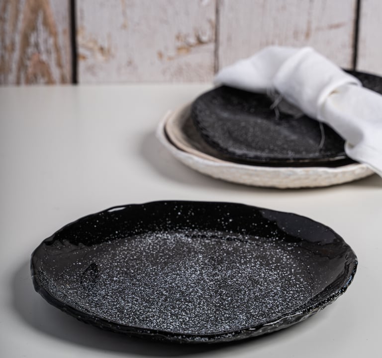 Black ceramic plates