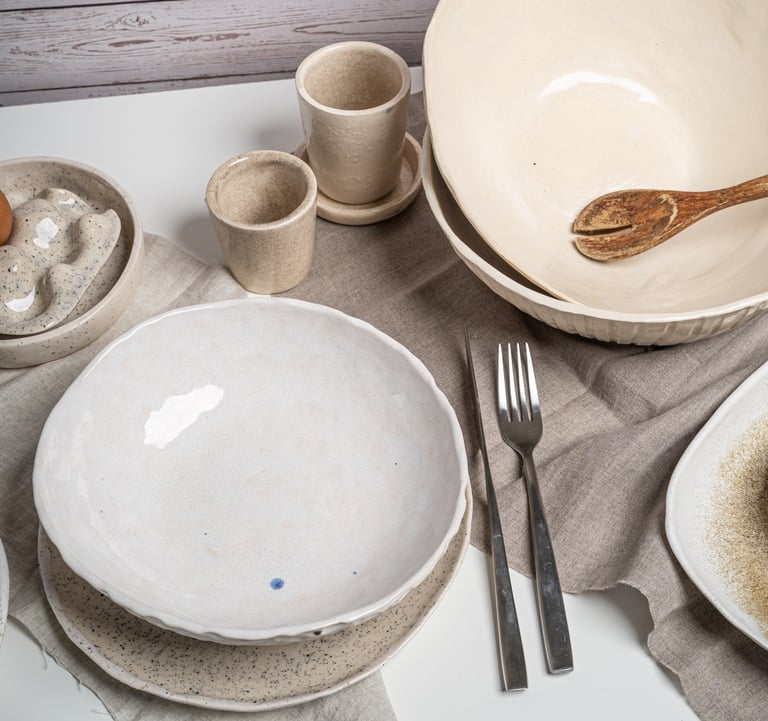 Ceramic plate for table decoration