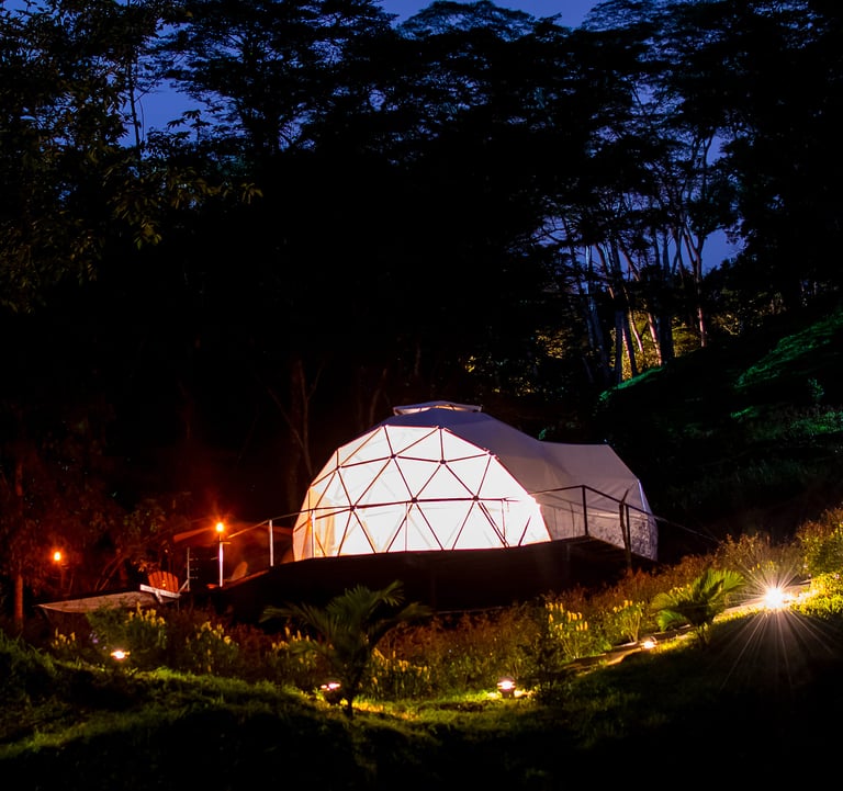 Glamping Jacaranda, hermoso domo de lujo en Casa Quincha Glamping cerca de Bogota