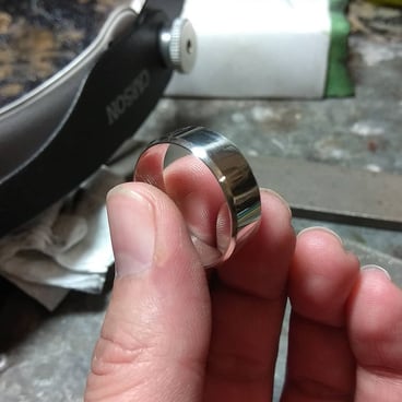 Polishing of handmade sterling silver wedding band ring