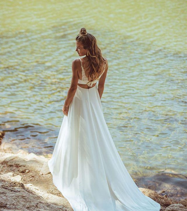 Effortless hairstyle for rustic wedding dress salon UHMA store Lisbon Portugal