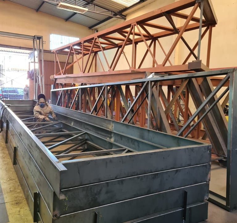 Estrutura para reforço estrutural de transportadora de correia