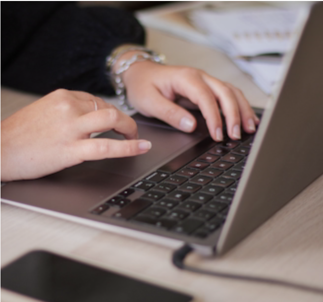 Audit du parcours client digital et de l"e-reputation pour un établissement de l'hôtellerie de luxe