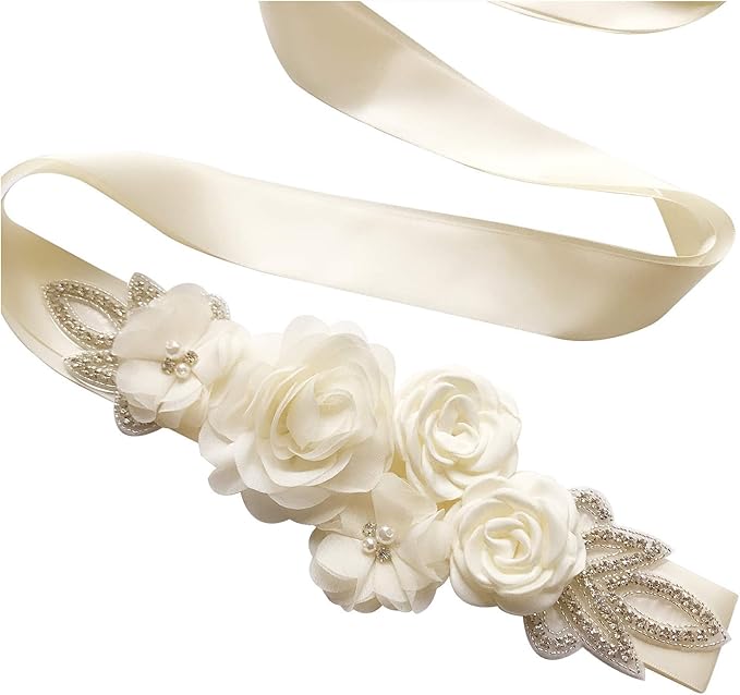 ceinture blanc casse fleur et perles ideal accessoire mariee ou demoiselles honneur