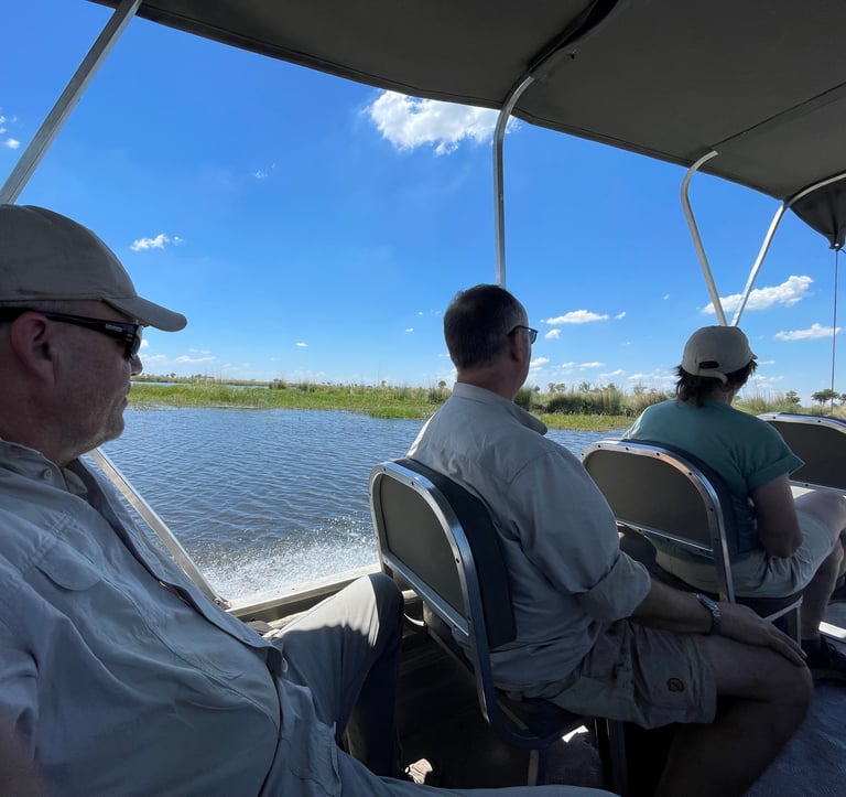 Boat cruise in Xakanaxa