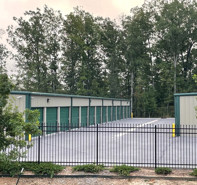 A view of some of our outside accessible units at Alcoa Road Storage TOO