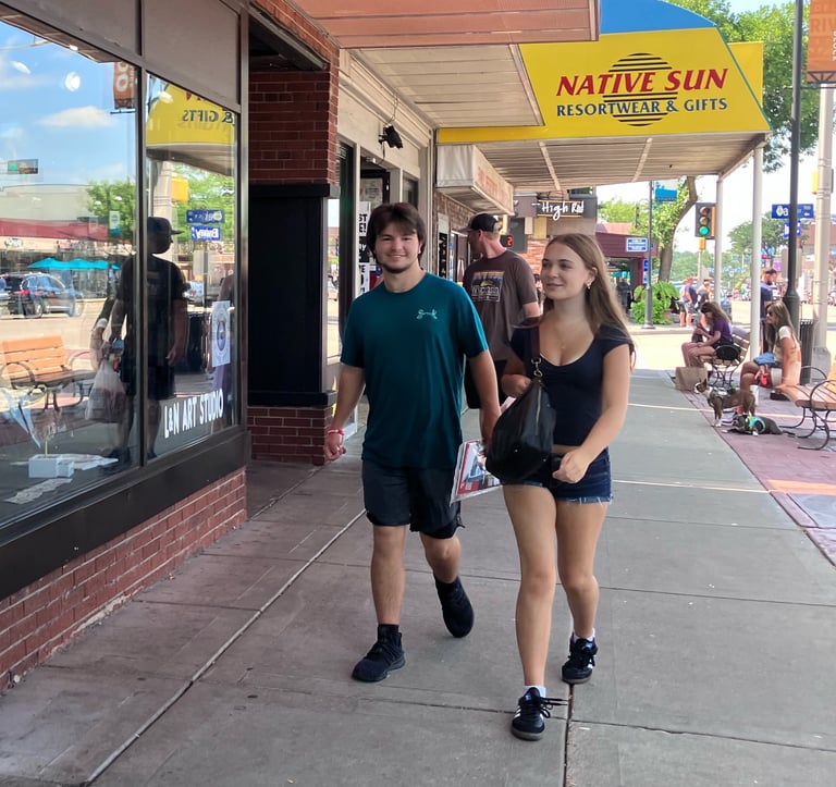 It’s all smiles and holding hands on Broadway. 
