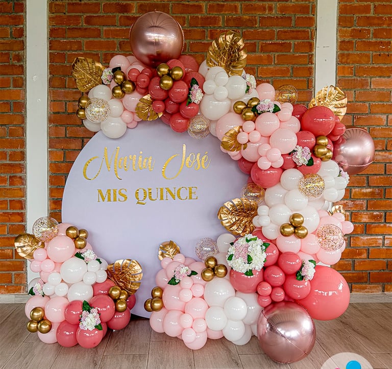 Decoraciones con globos fiesta de 15 años Pereira
