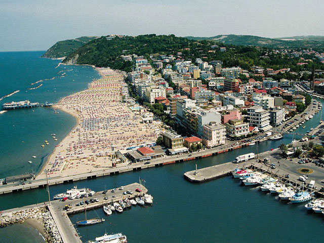 Portocanale Gabicce mare