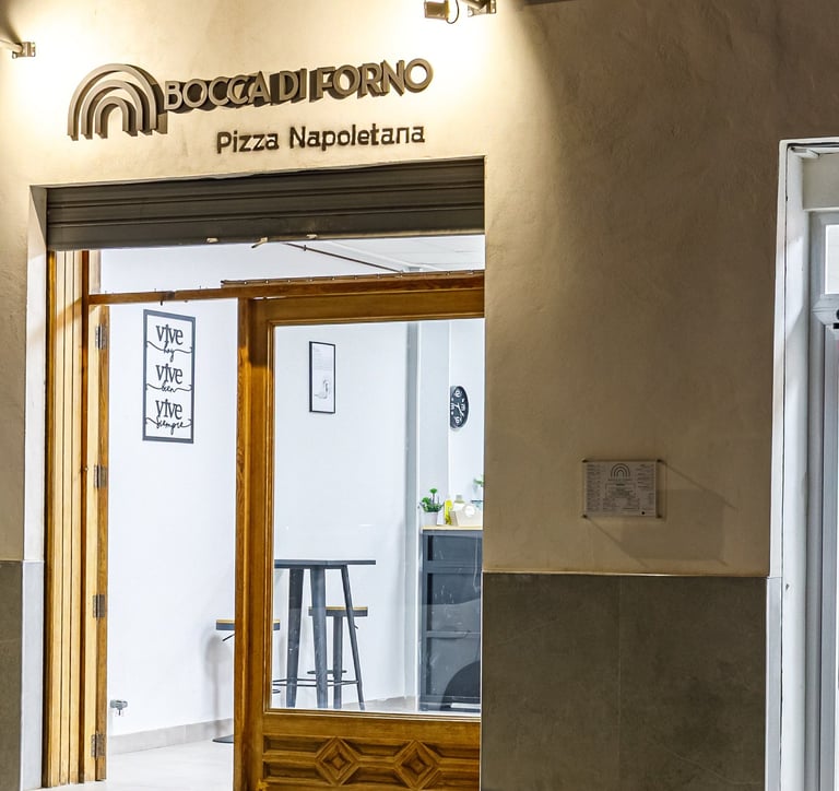 entry to the best take away neapolitan pizza denia