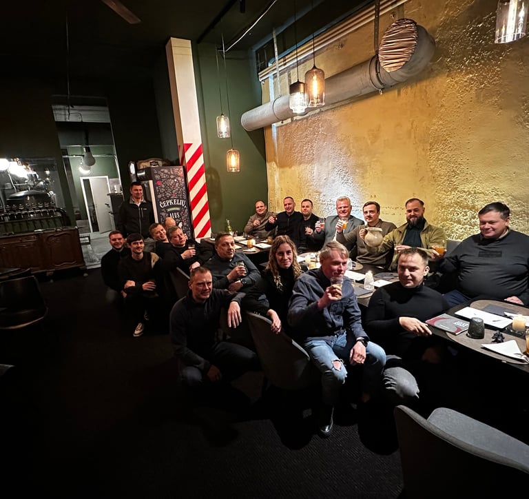 Alaus degustacijos svečiai Leičių MemelHaus bravore