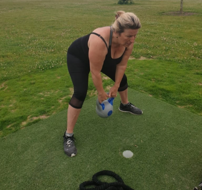 fitness kettlebell fessiers