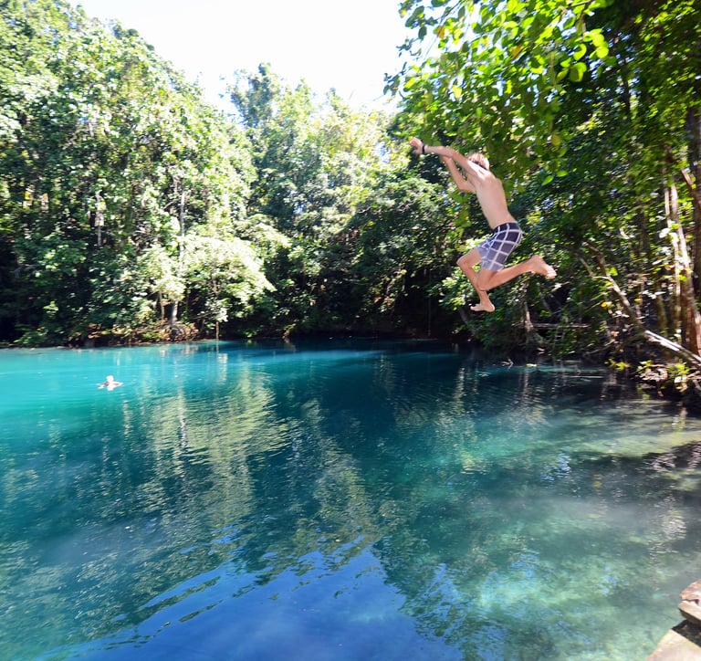 blue hole tour santo vanuatu