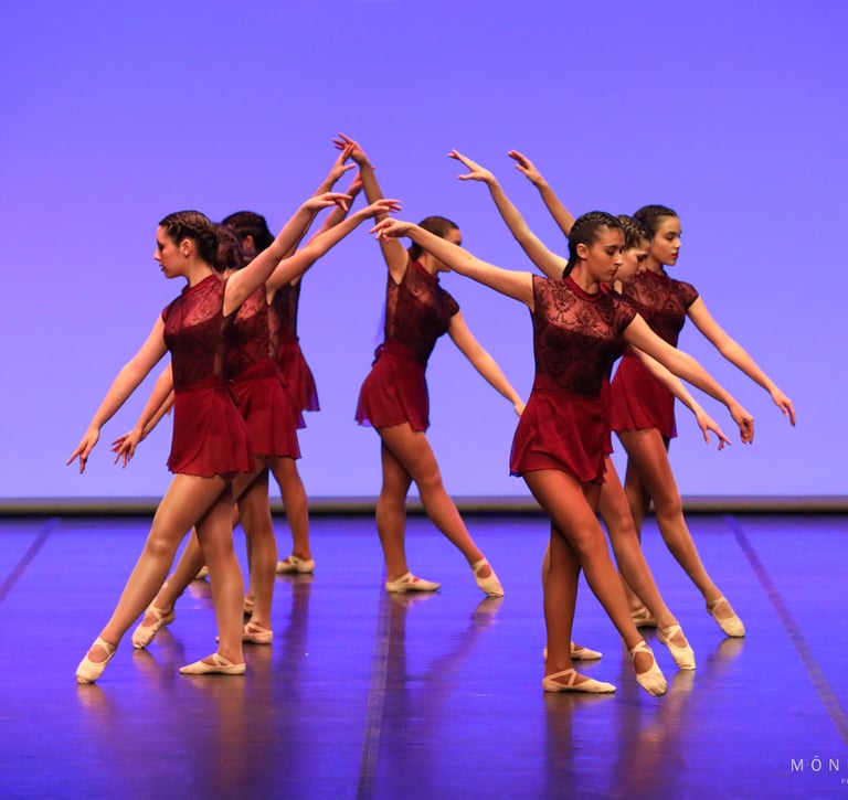bailarinas en el escenario