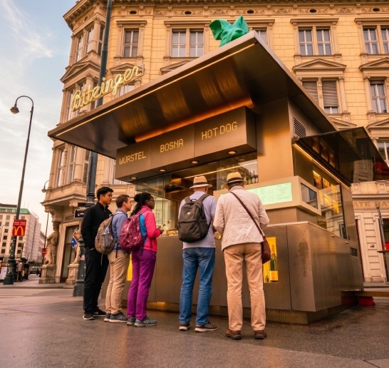 Saborea una auténtica Würstel en Bitzinger en Viena