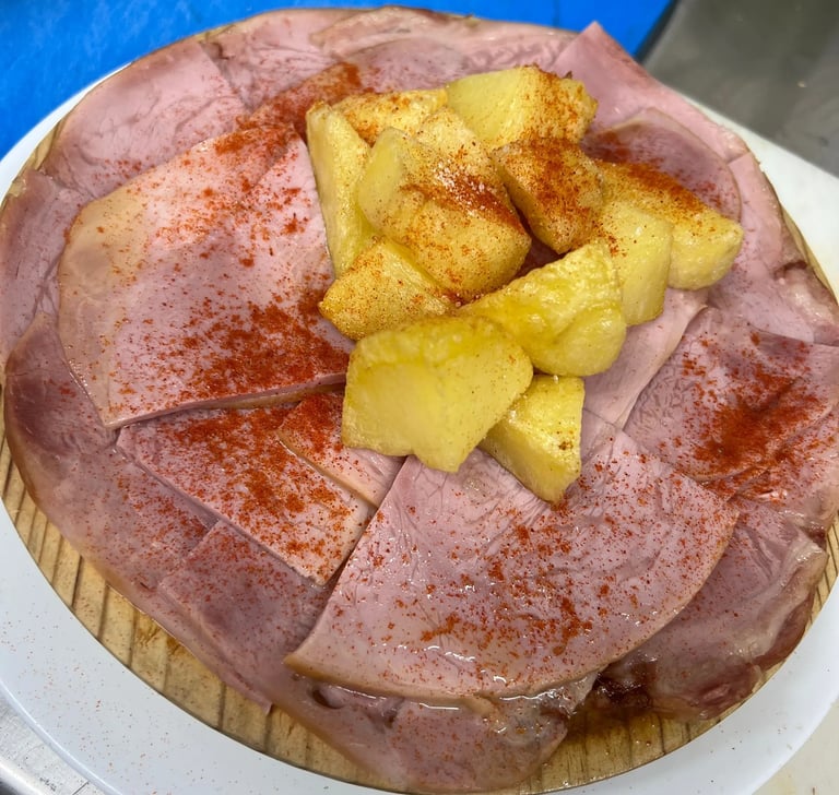 Lacón a la gallega con patatas