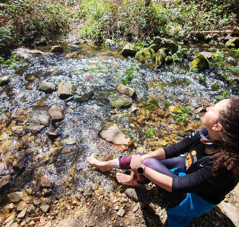 mujer medico tratamiento integrativo de pacientes digestivos e hipotiroidismo nutricion microbiota