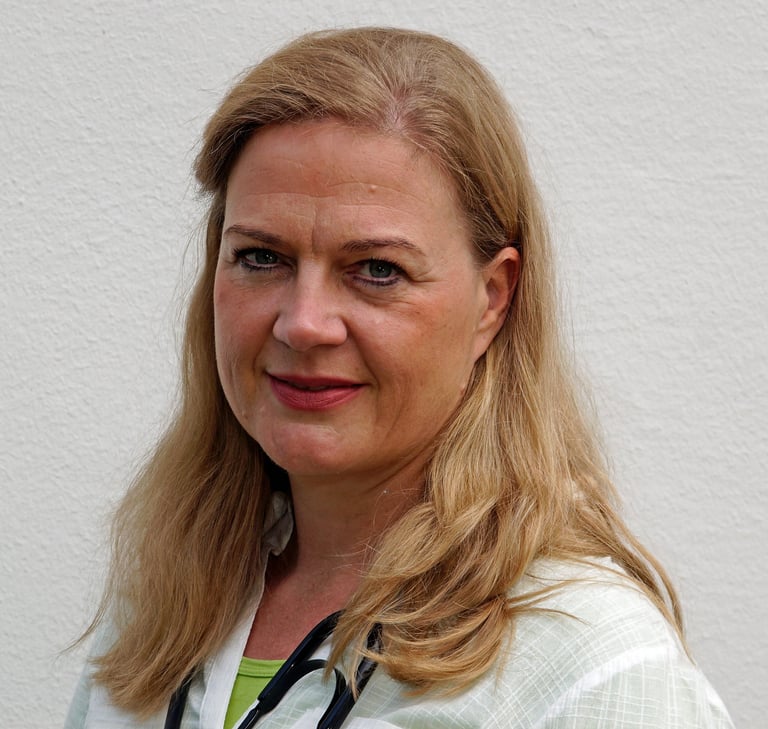 Fachaärztin für Allgemeinmedizin und Anästhesiologie Psychosomatische Grundversorgung