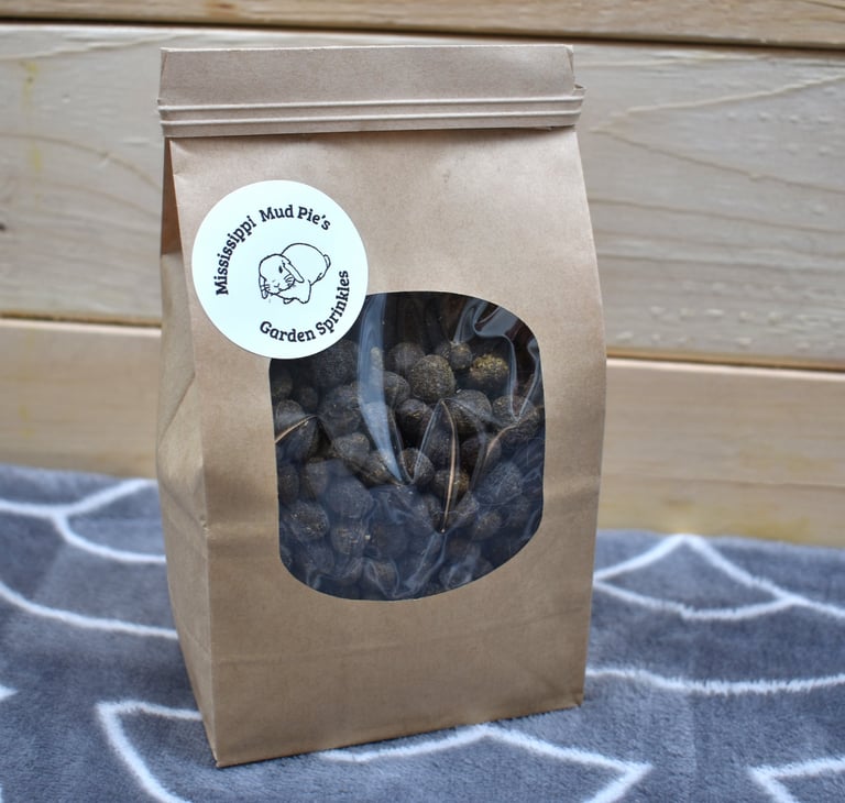 Mississippi Mud Pie’s Garden Sprinkles aged rabbit manure fertilizer bag from Hot Cross Buns Homeste