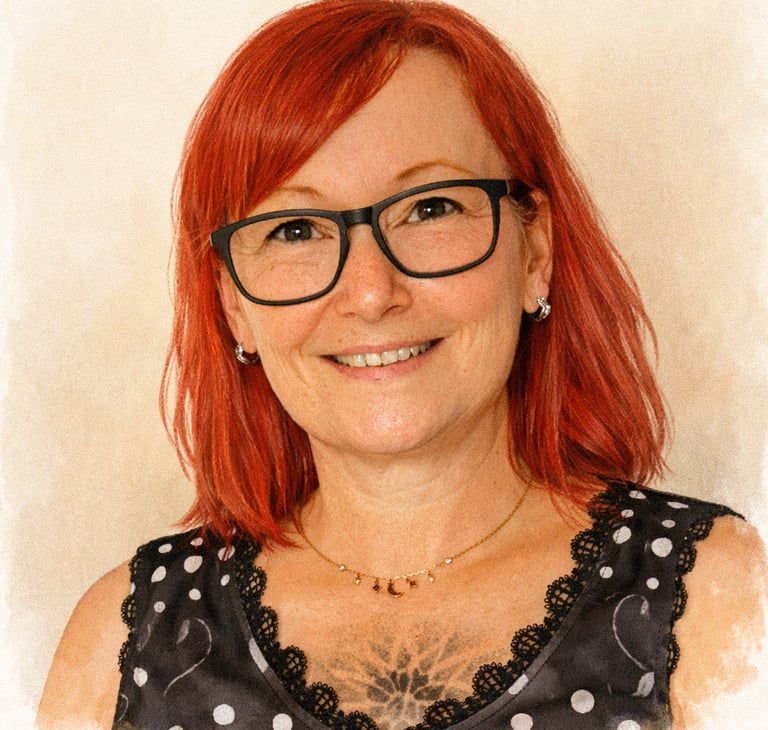 Tina is a Hypnotherapist and Menopause Coach 