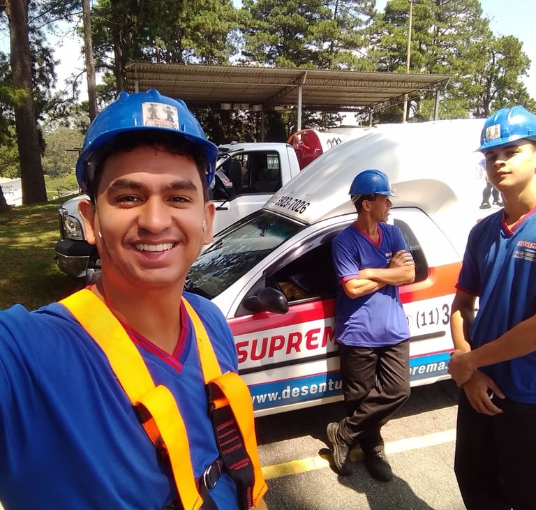 equipe de desentupimento