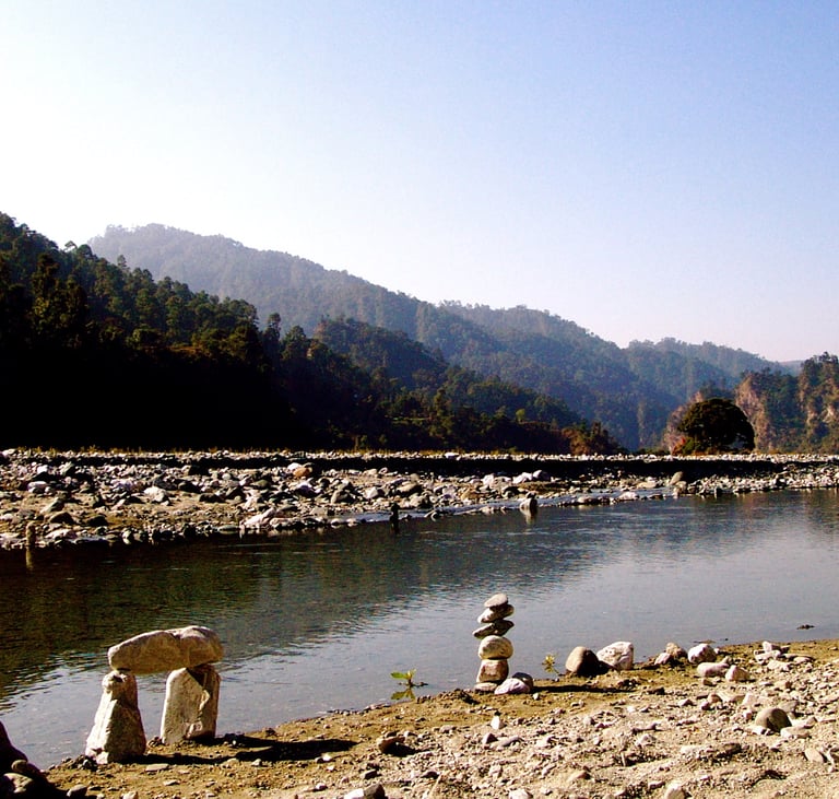 Fiume Gotama Ganga, Hairakhan, Kumaon Himalayas, India