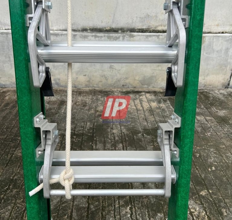 Gambar Tangga Fiberglass PLN