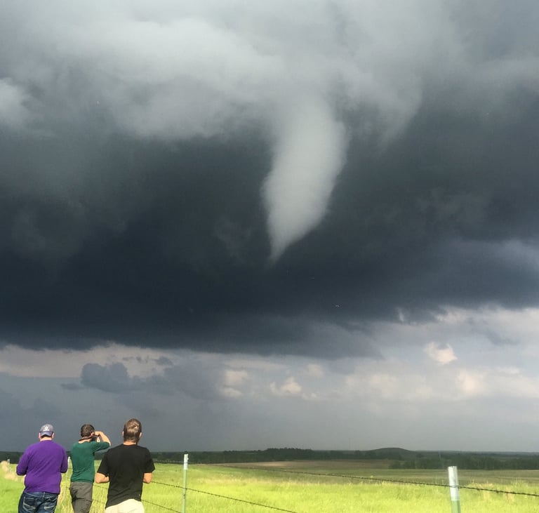Tornado chase tours