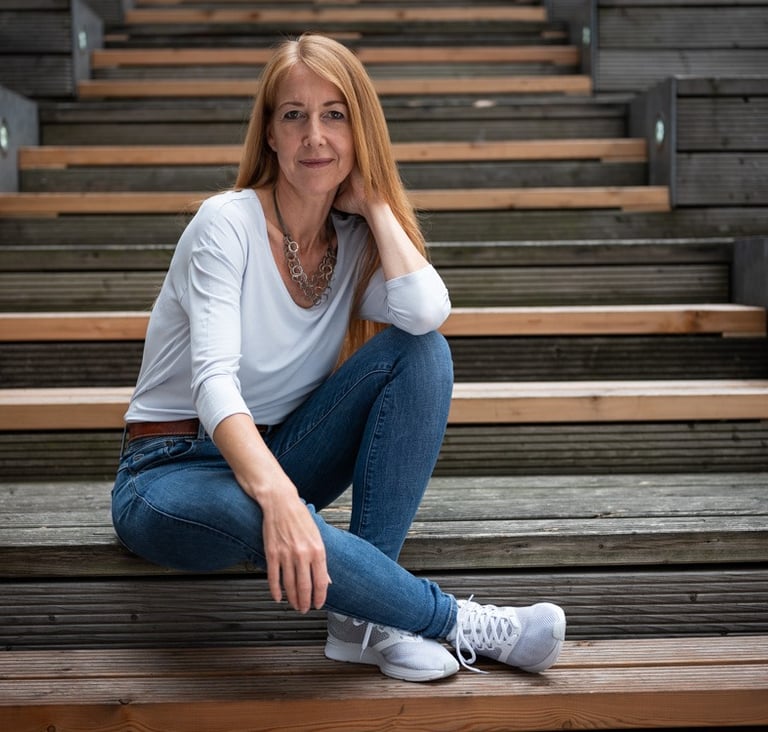 Portrait Kristine Henniges – Expertin für Business Design & Identität
