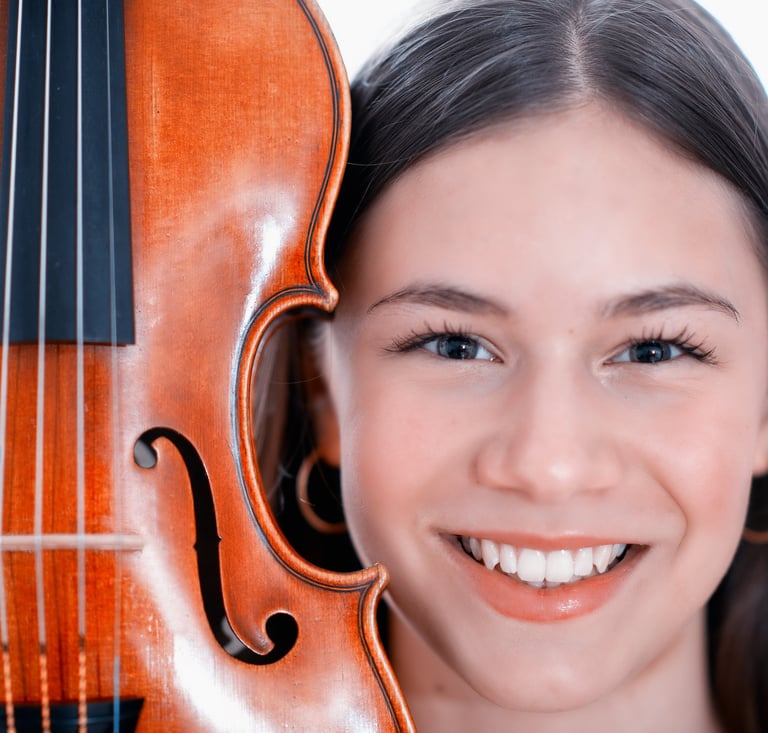 Vikoria Aurelia Höck - Violine