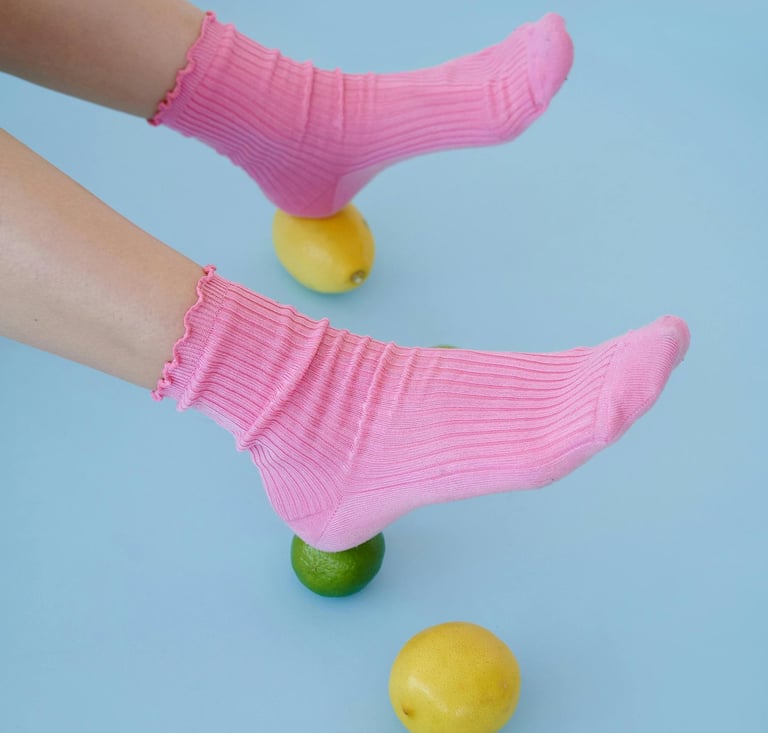 sell feet pics