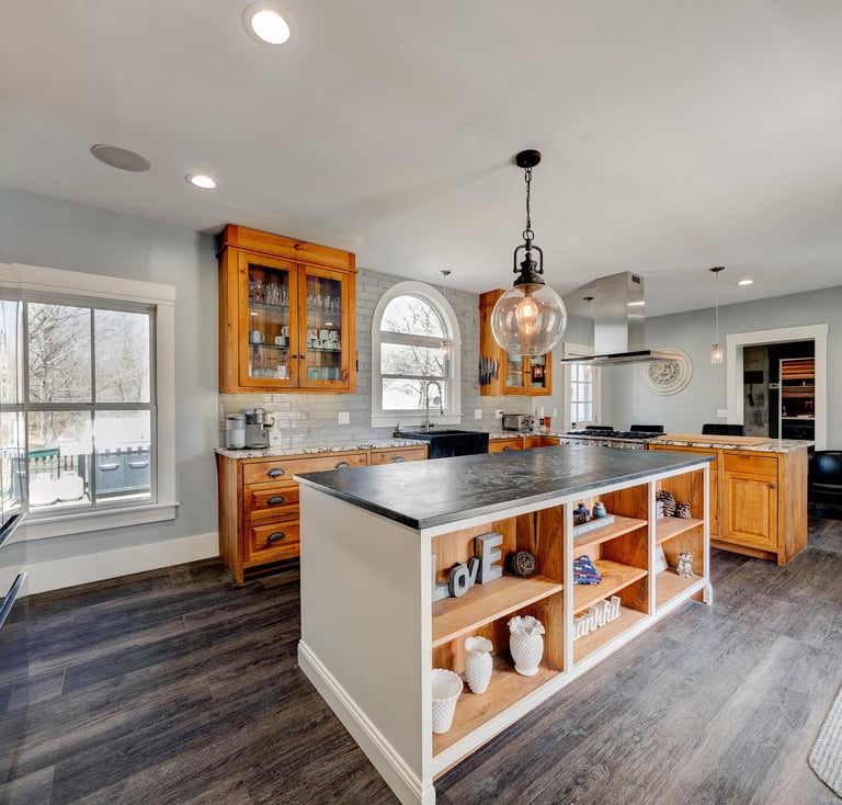 Warm and inviting Farmhouse Kitchen