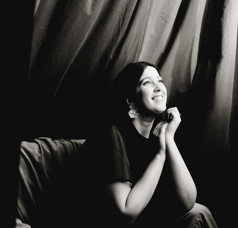 Portrait of opera singer Ines Pinto