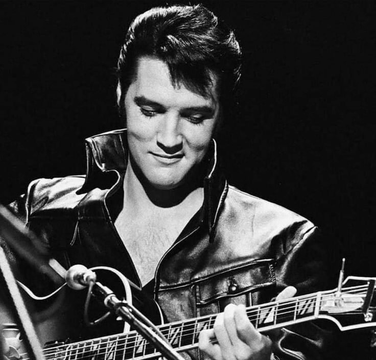 king of rock and roll, elvis presley, beautiful smile, legend of music