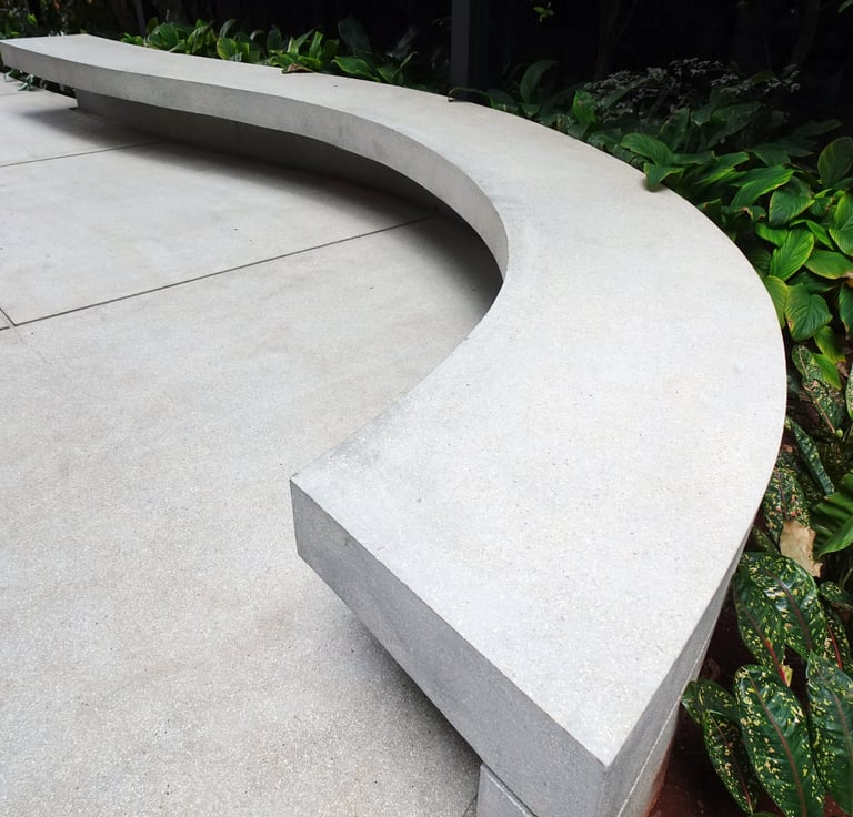 curved concrete patio edge detail in St. Petersburg FL