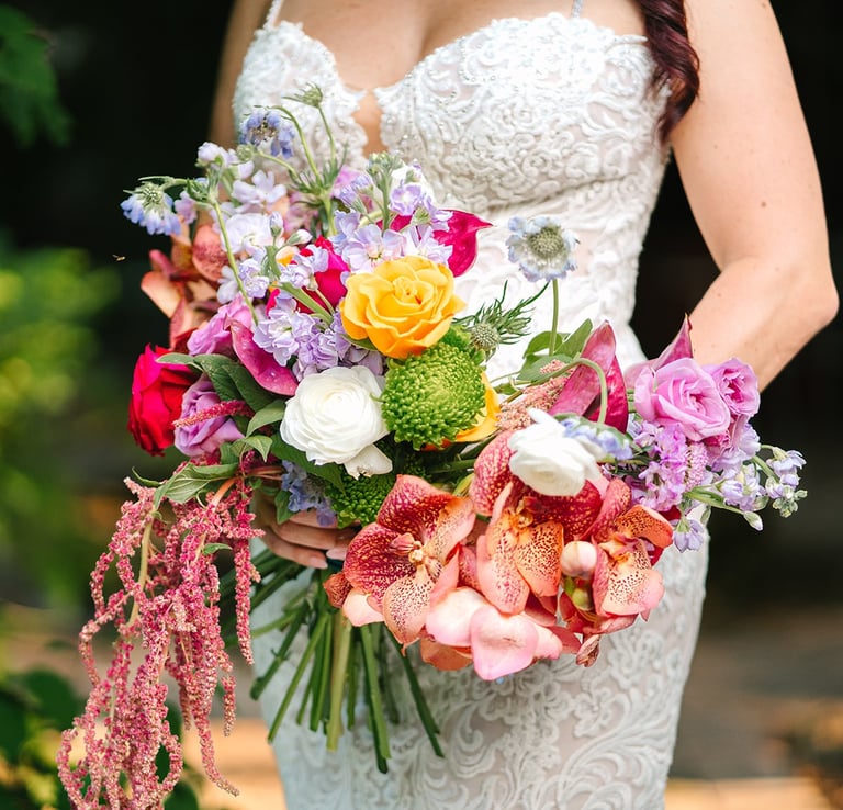 Wedding Florals photographed by Katy Rox in Austin Texas for Messina Inn bride