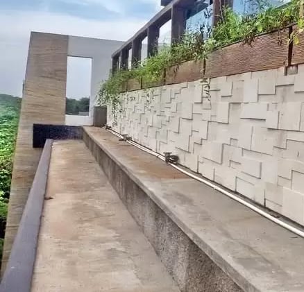 paras stone factory