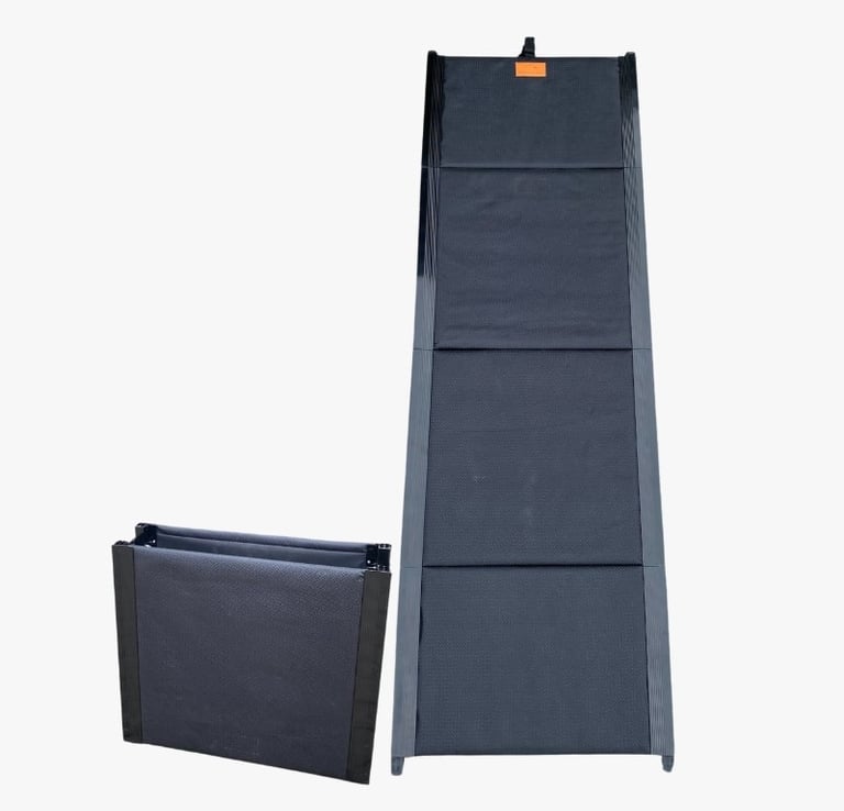 Rampa umożliwiająca łatwe operowanie Robot Trolley do i z bagażnika pojazdu