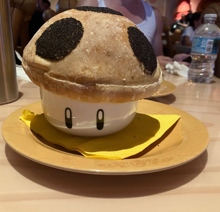 Super Nintendo World - Mushroom Pizza Bowl