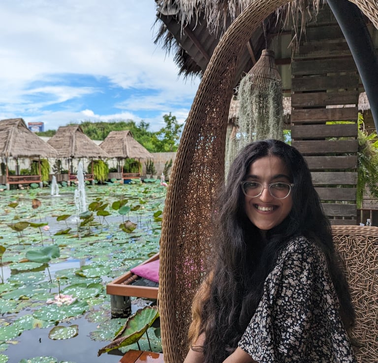 Riya Asrani - Human Website Copywriter