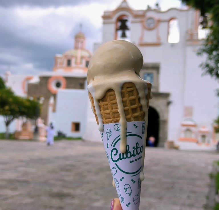 Helado frente a la iglesia de San Salvador El Verde