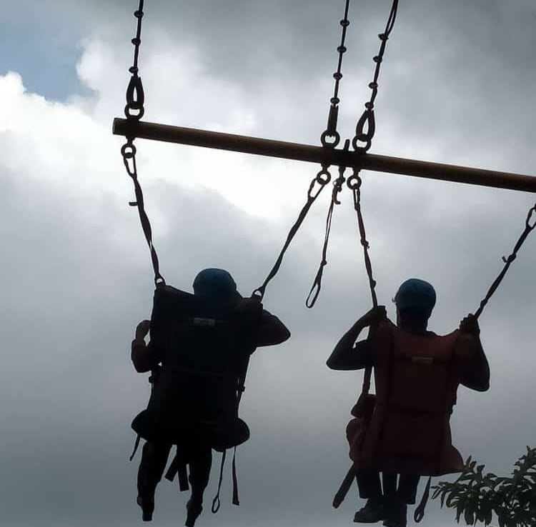 Giant Swing Manufacture & Equipment  
