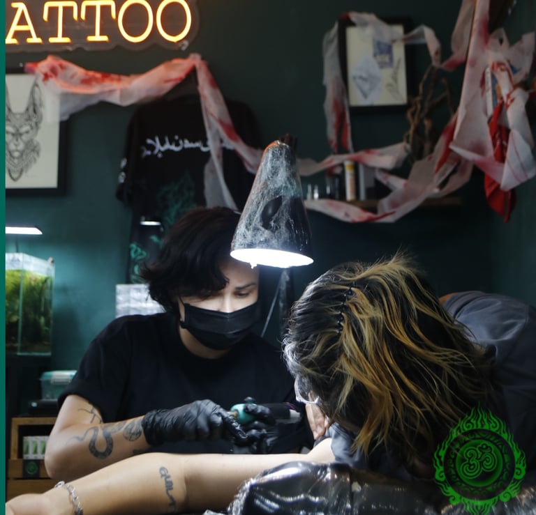 foreign tattoo artist in Da Nang