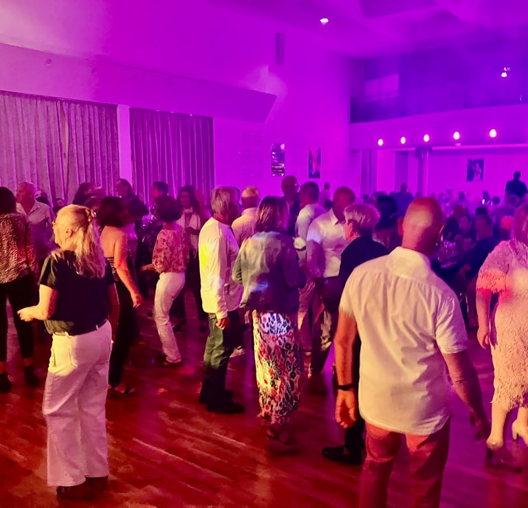 DJ BELANIM.FR - Toulon Var DJ Sonorisation PACA Mariage Anniversaire Soirées privées et publiques